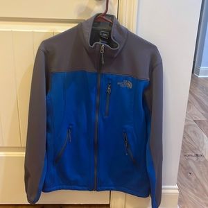 Men’s North Face Jacket - Size Medium